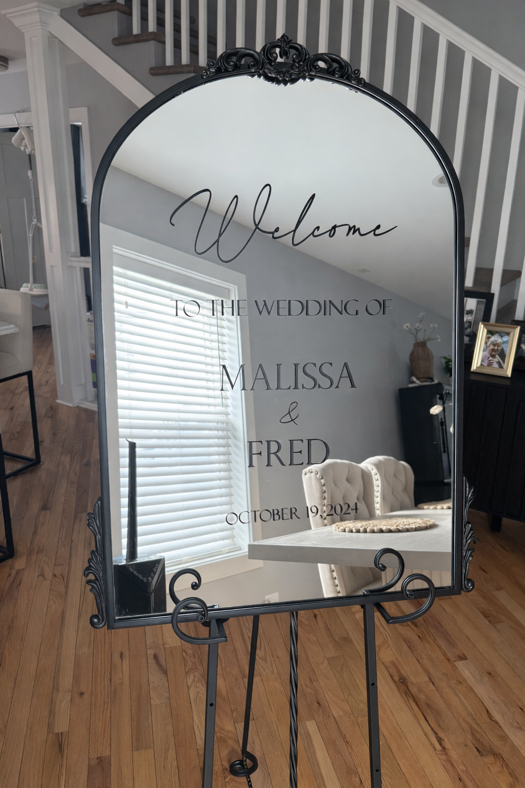 Black arch mirror photo 1